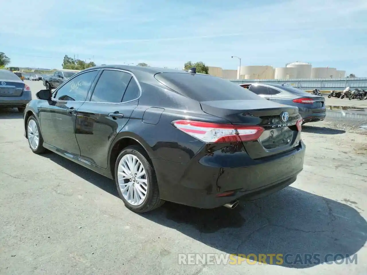 3 Photograph of a damaged car 4T1F31AKXLU524191 TOYOTA CAMRY 2020