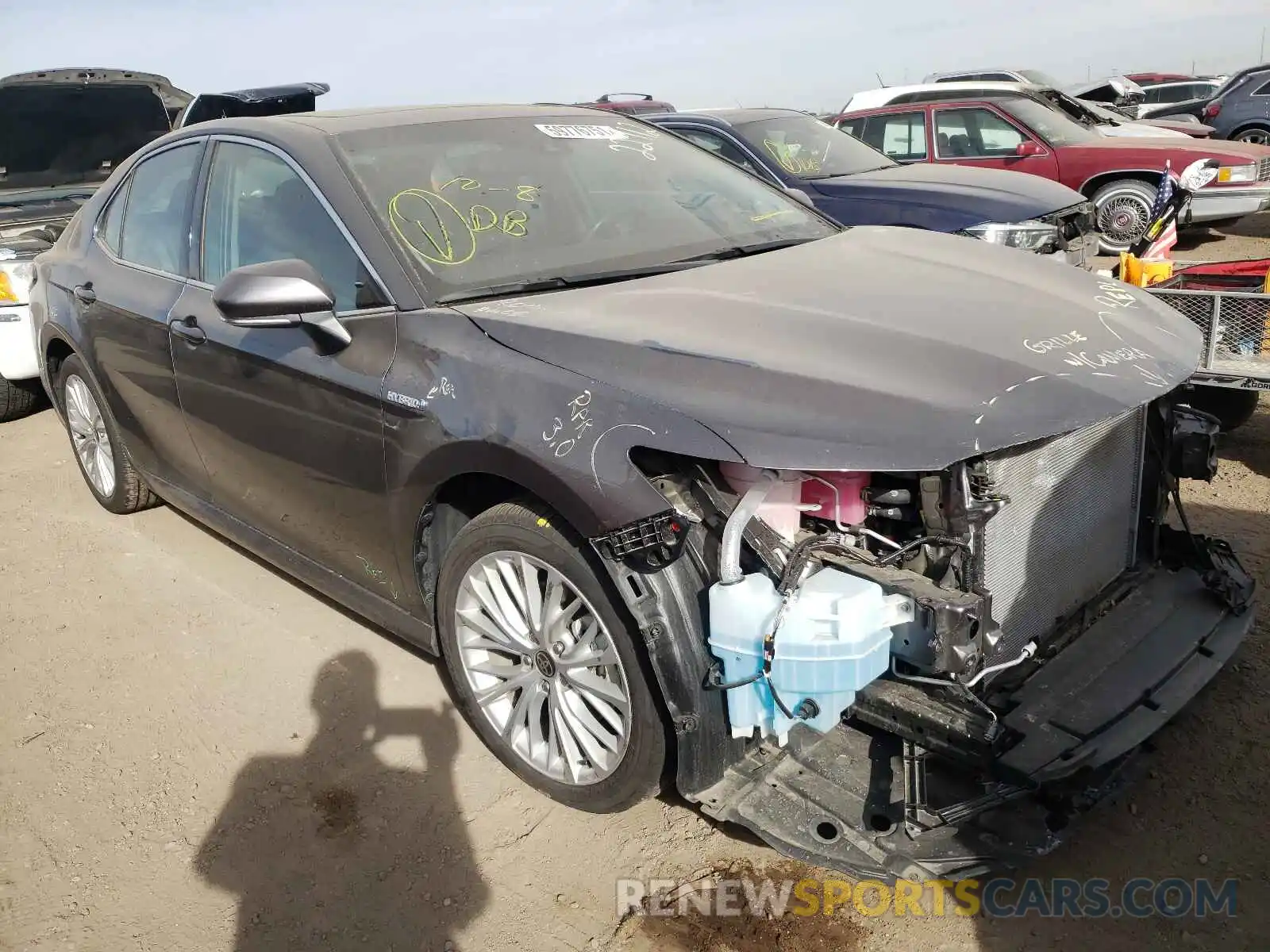 1 Photograph of a damaged car 4T1F31AKXLU533196 TOYOTA CAMRY 2020