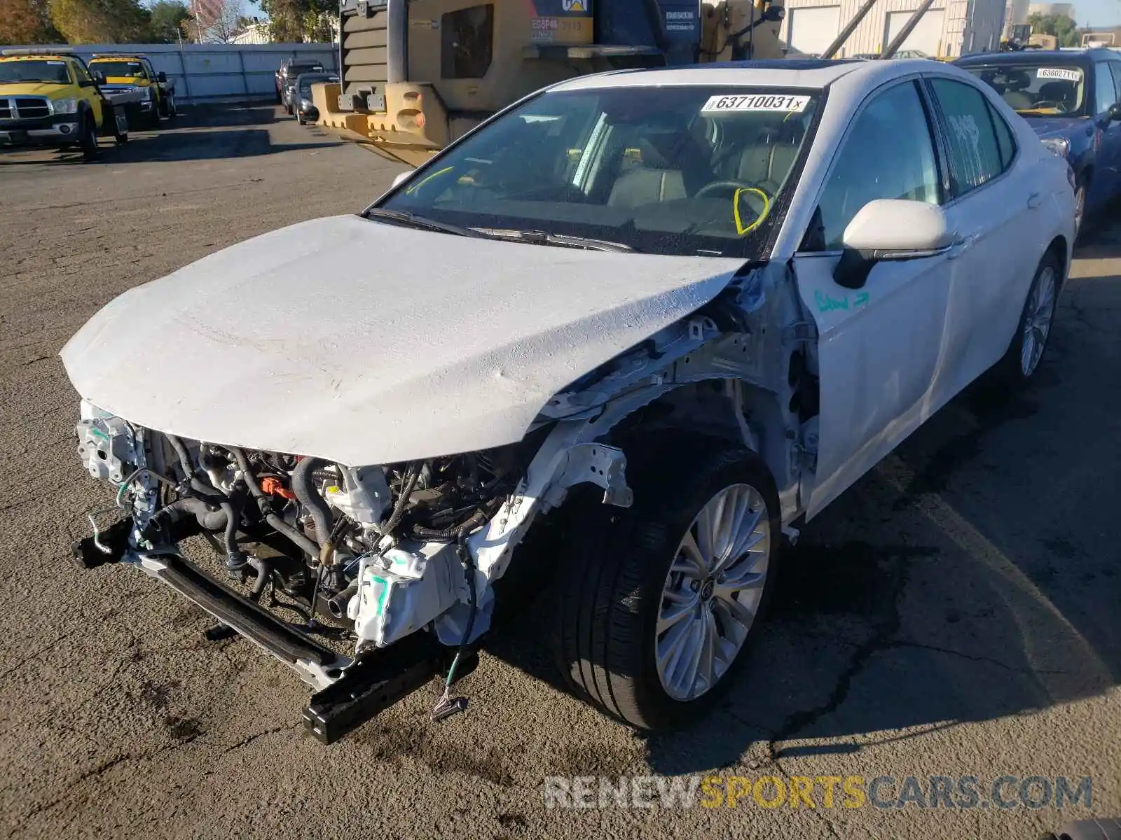 2 Photograph of a damaged car 4T1F31AKXLU536471 TOYOTA CAMRY 2020