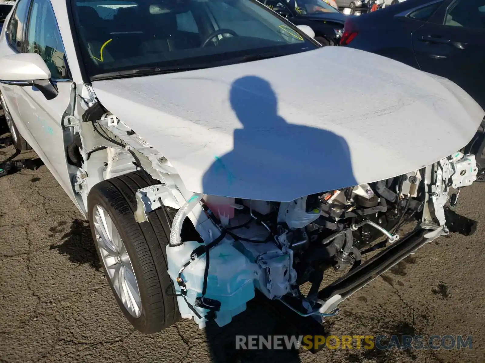 9 Photograph of a damaged car 4T1F31AKXLU536471 TOYOTA CAMRY 2020