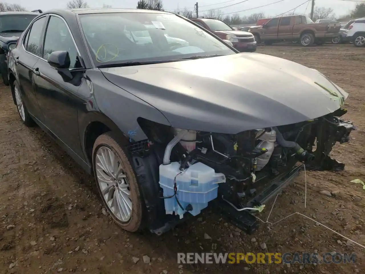 1 Photograph of a damaged car 4T1FZ1AK1LU036357 TOYOTA CAMRY 2020