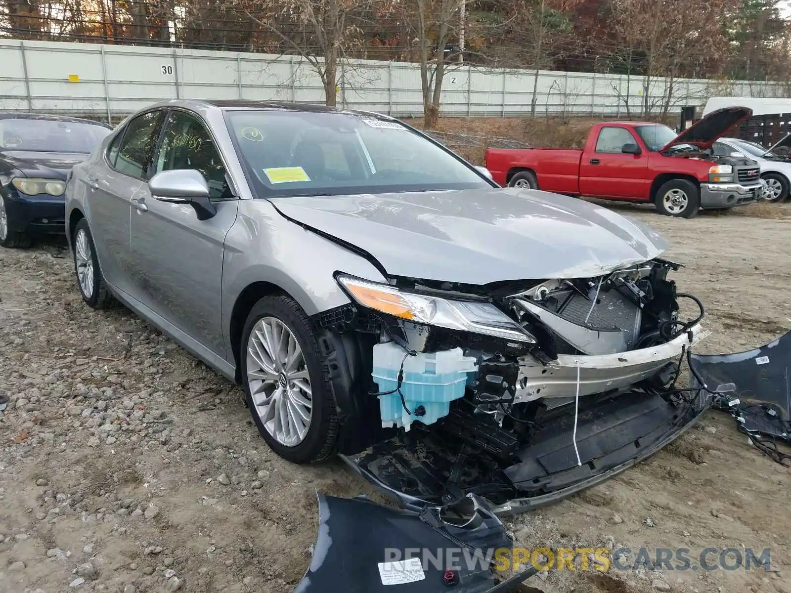 1 Photograph of a damaged car 4T1FZ1AK4LU033369 TOYOTA CAMRY 2020