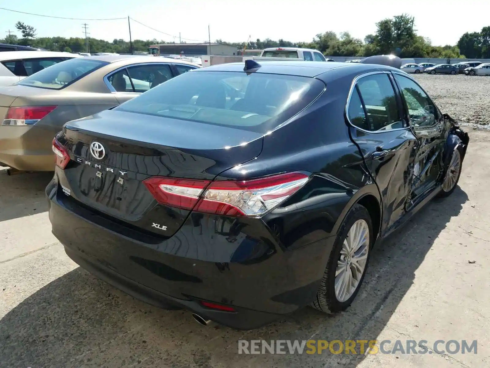 4 Photograph of a damaged car 4T1FZ1AK4LU038409 TOYOTA CAMRY 2020