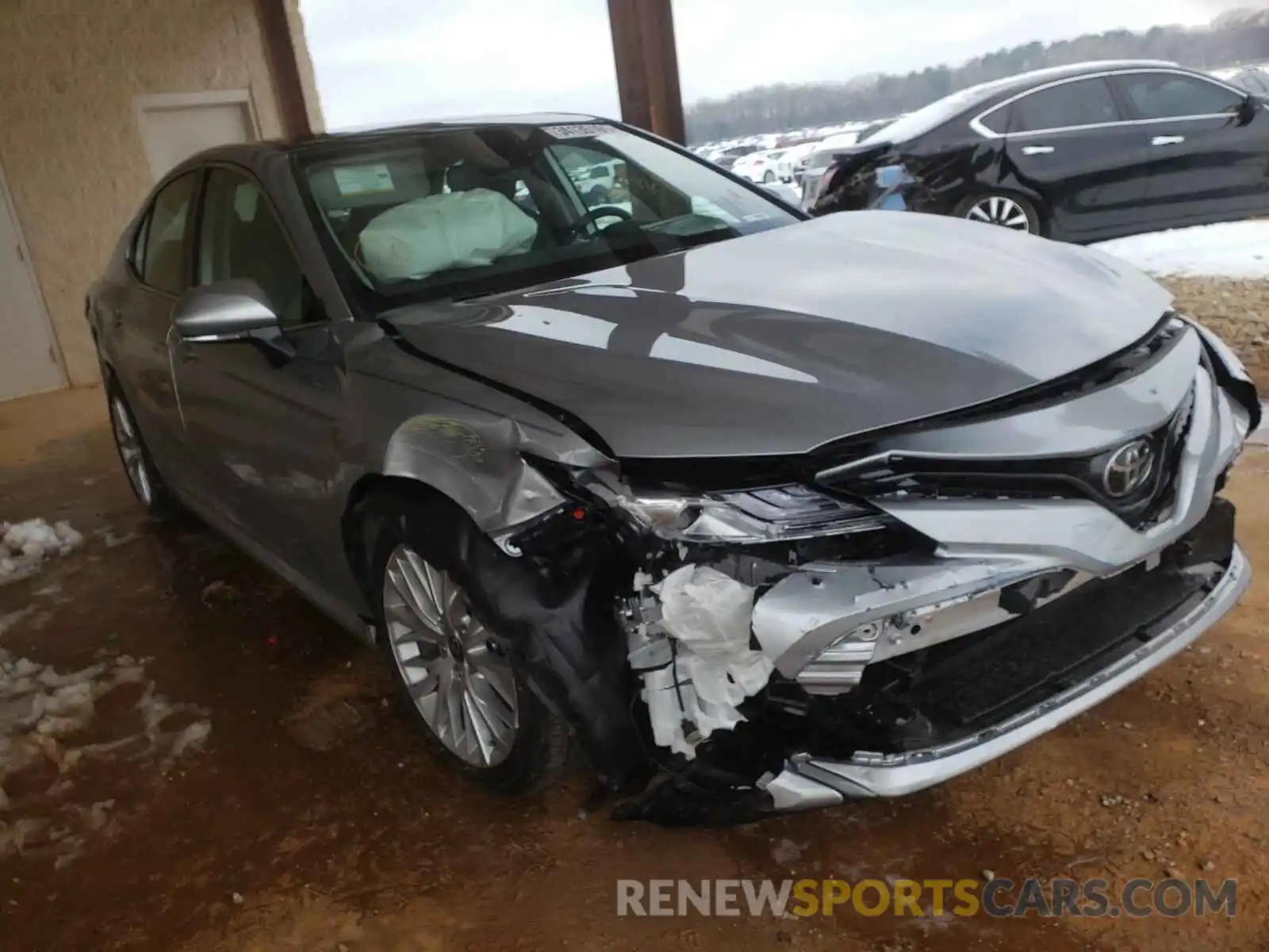 1 Photograph of a damaged car 4T1FZ1AK4LU040970 TOYOTA CAMRY 2020