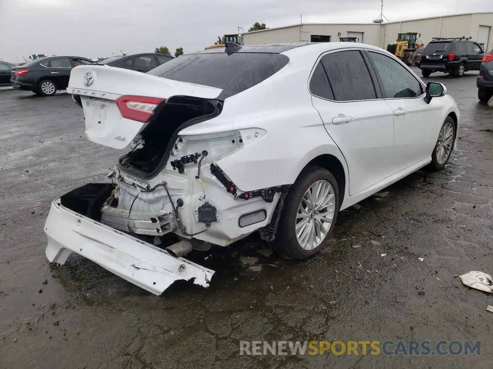 4 Photograph of a damaged car 4T1FZ1AK5LU036054 TOYOTA CAMRY 2020