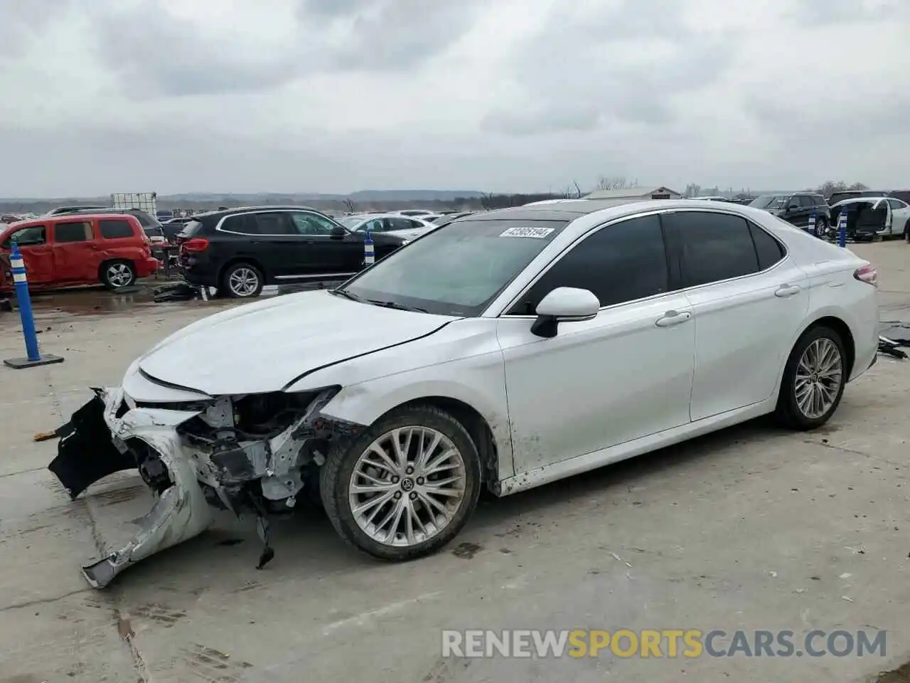 1 Photograph of a damaged car 4T1FZ1AK7LU036833 TOYOTA CAMRY 2020