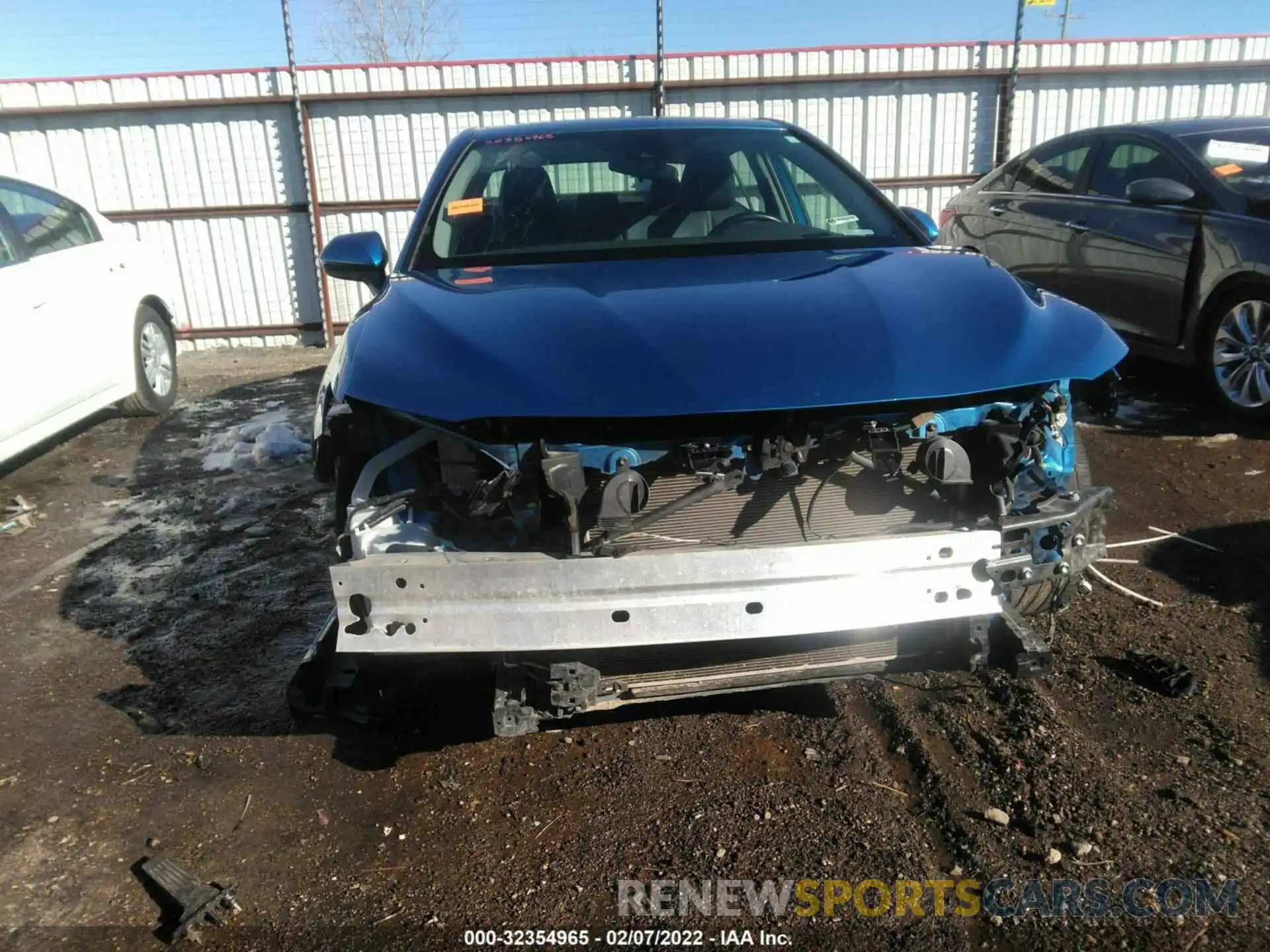 6 Photograph of a damaged car 4T1G11AK0LU304679 TOYOTA CAMRY 2020