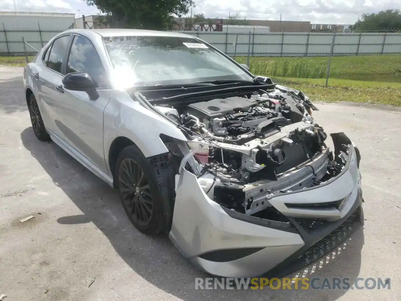 1 Photograph of a damaged car 4T1G11AK0LU304844 TOYOTA CAMRY 2020