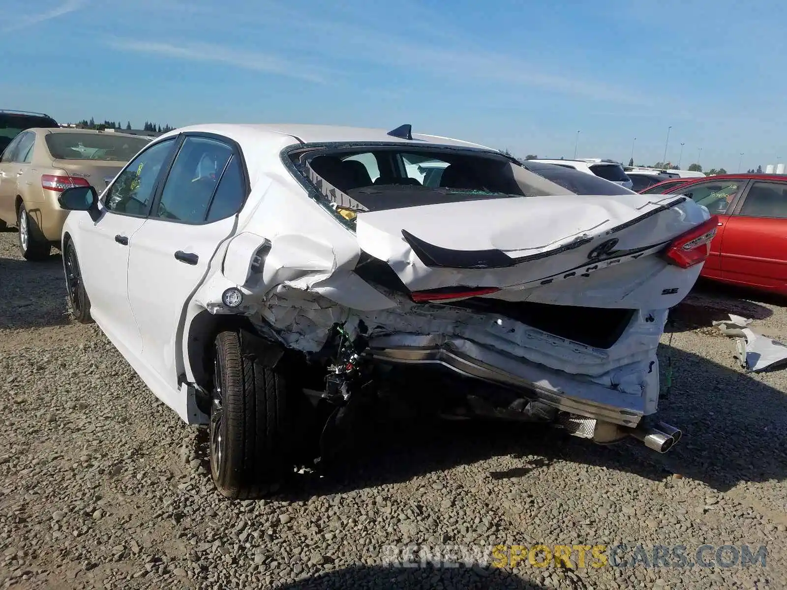 3 Фотография поврежденного автомобиля 4T1G11AK0LU309736 TOYOTA CAMRY 2020