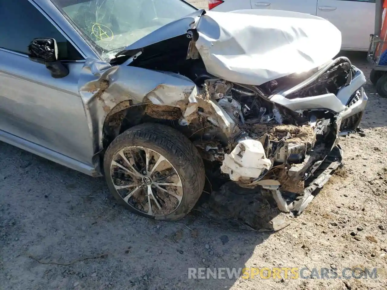 9 Photograph of a damaged car 4T1G11AK0LU310482 TOYOTA CAMRY 2020