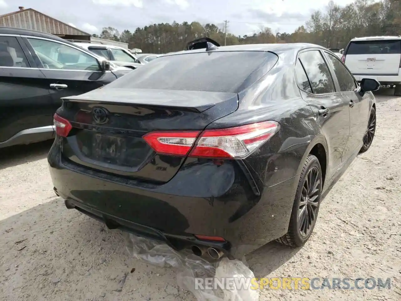 4 Photograph of a damaged car 4T1G11AK0LU311826 TOYOTA CAMRY 2020