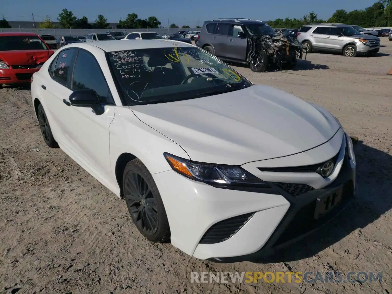 1 Photograph of a damaged car 4T1G11AK0LU313365 TOYOTA CAMRY 2020