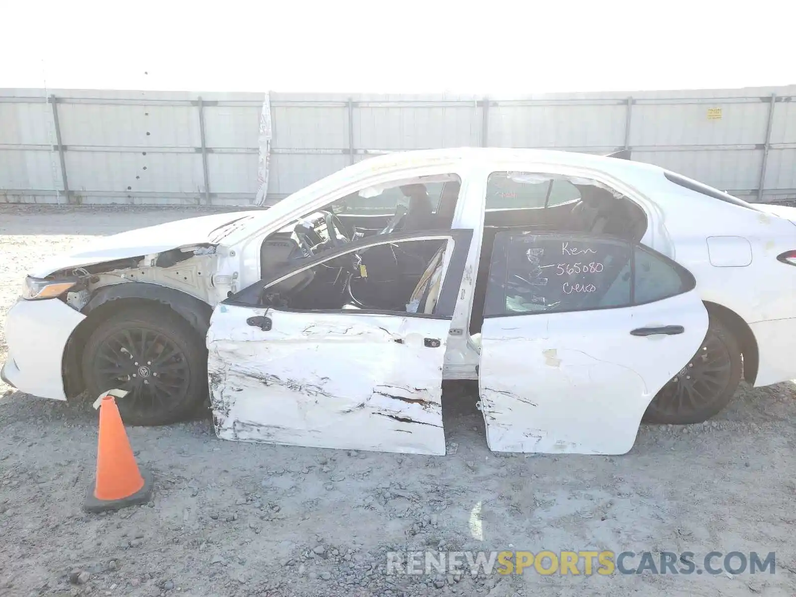 9 Photograph of a damaged car 4T1G11AK0LU313365 TOYOTA CAMRY 2020