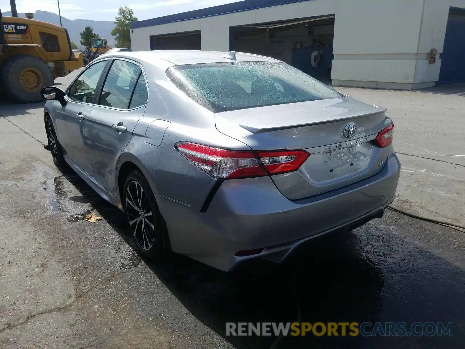 3 Photograph of a damaged car 4T1G11AK0LU314046 TOYOTA CAMRY 2020