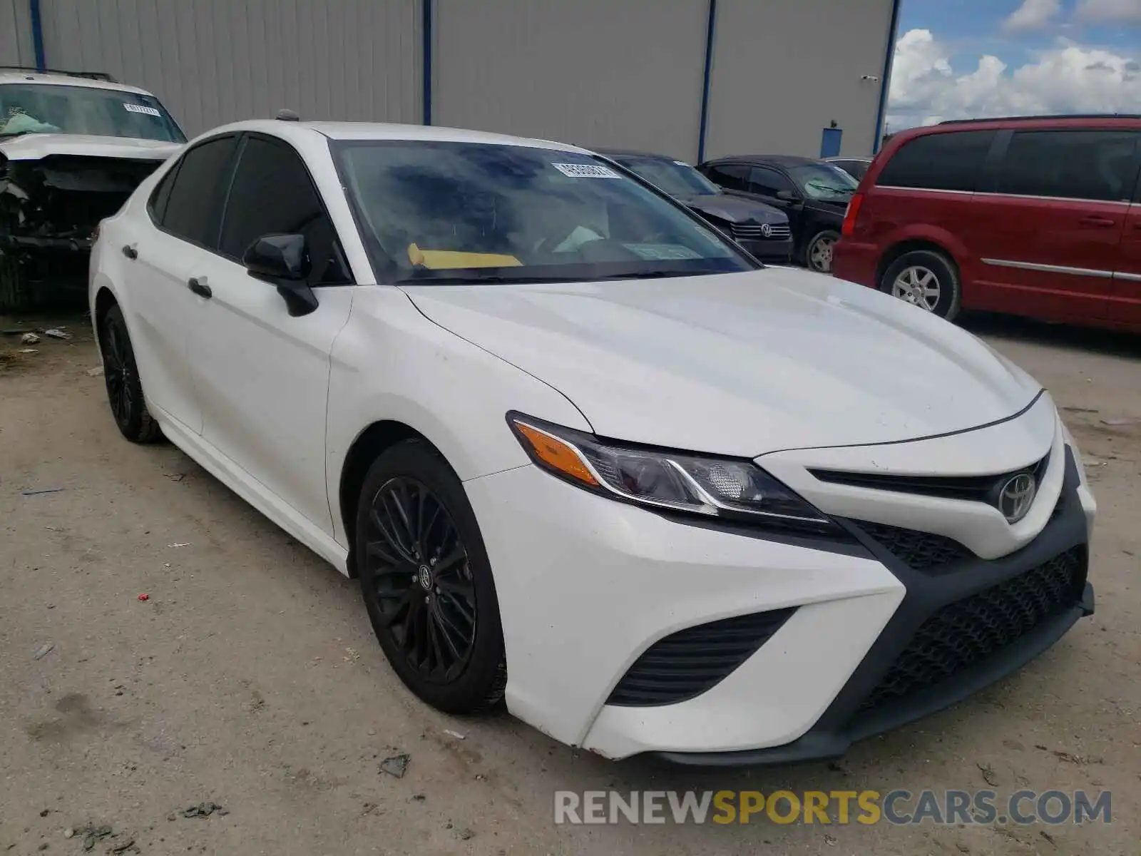 1 Photograph of a damaged car 4T1G11AK0LU314483 TOYOTA CAMRY 2020