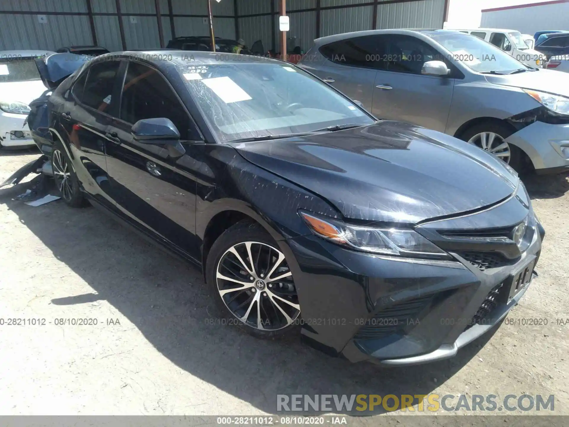 1 Photograph of a damaged car 4T1G11AK0LU315360 TOYOTA CAMRY 2020