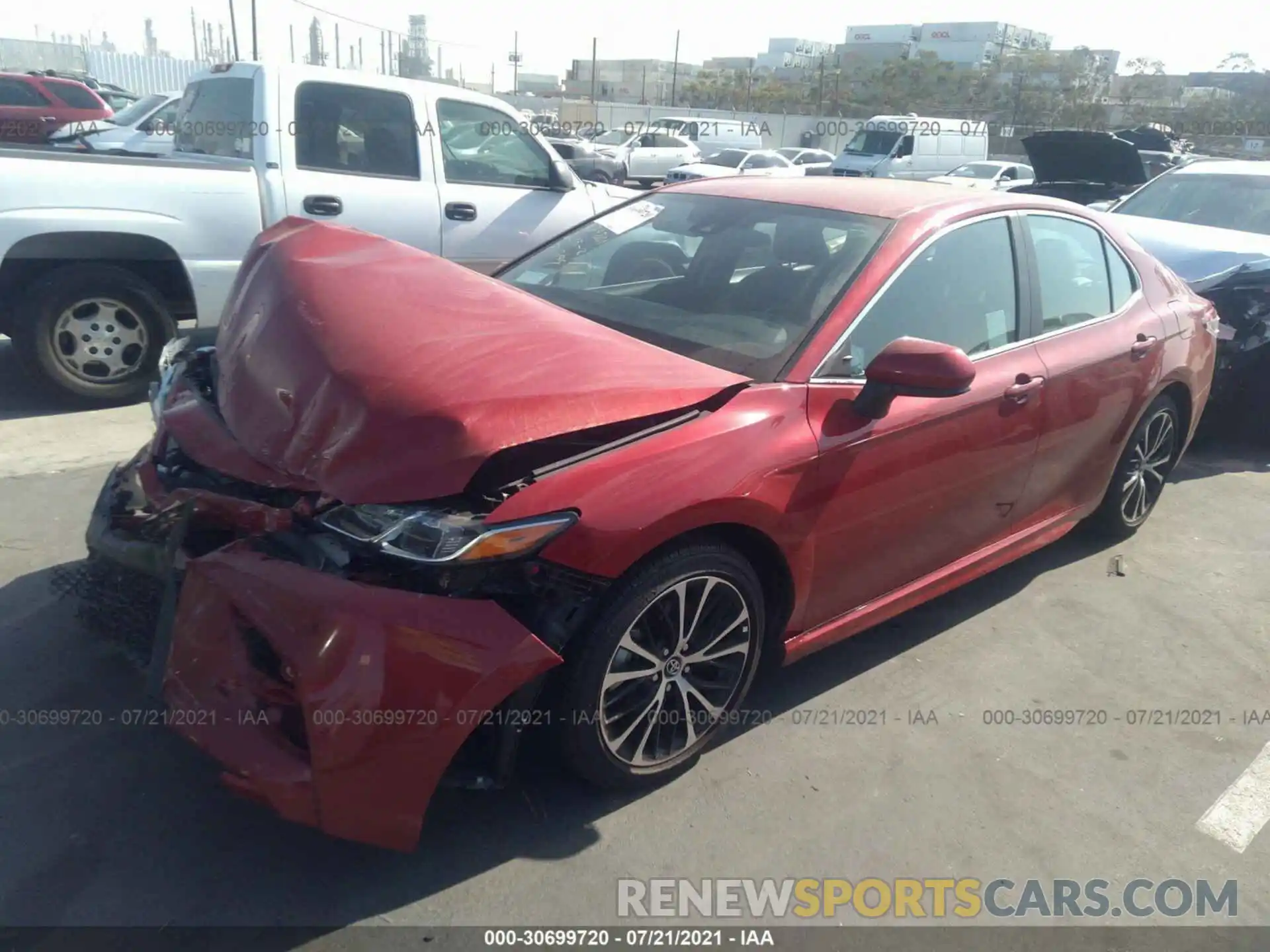 2 Photograph of a damaged car 4T1G11AK0LU318128 TOYOTA CAMRY 2020