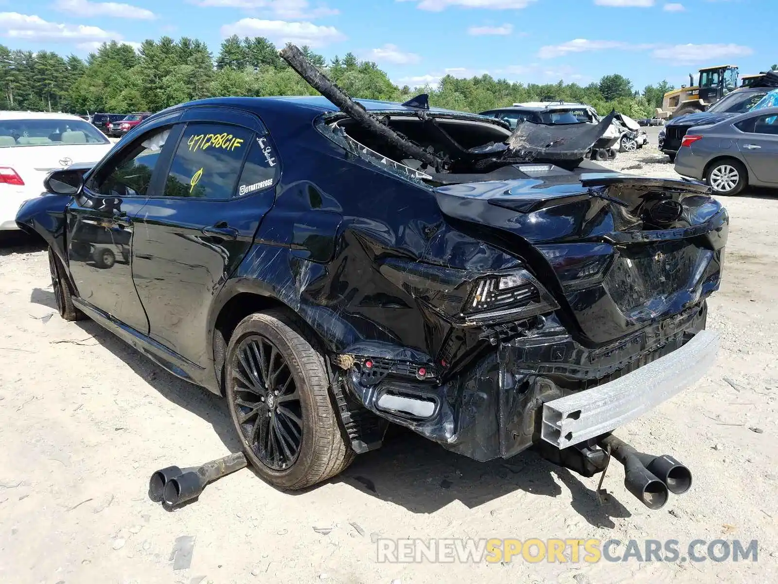 3 Photograph of a damaged car 4T1G11AK0LU318985 TOYOTA CAMRY 2020