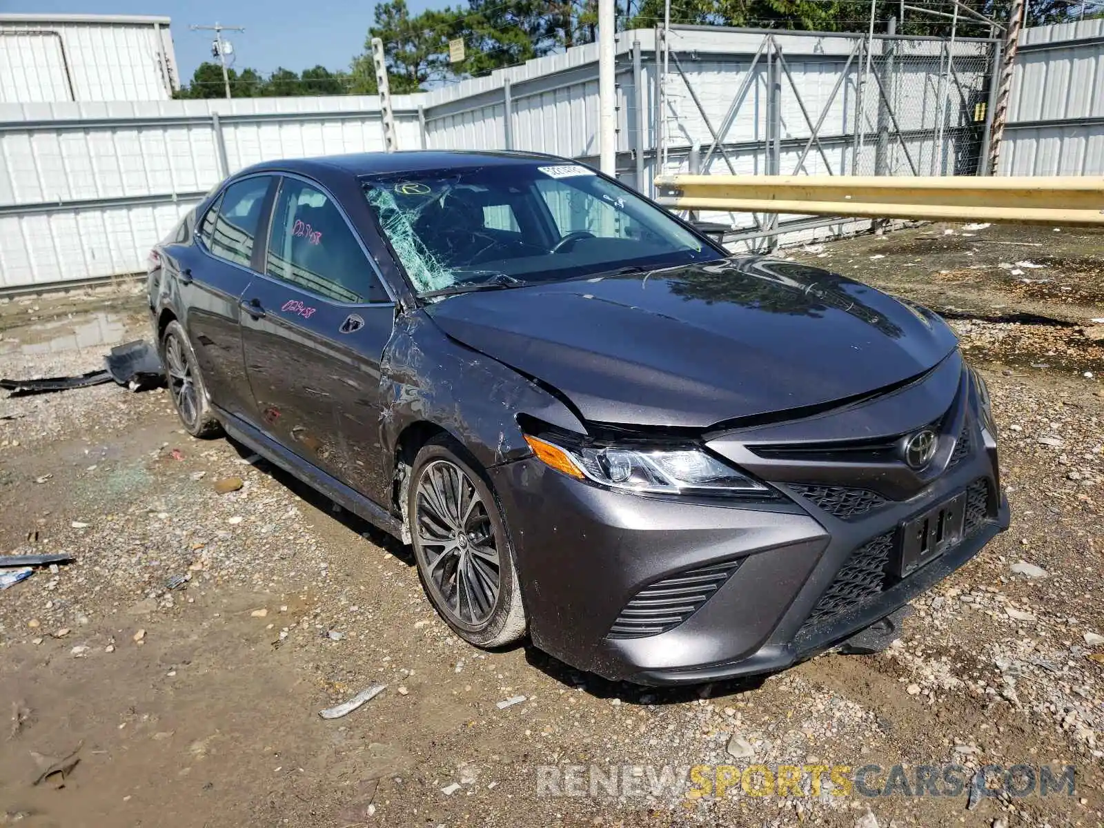 1 Photograph of a damaged car 4T1G11AK0LU326911 TOYOTA CAMRY 2020