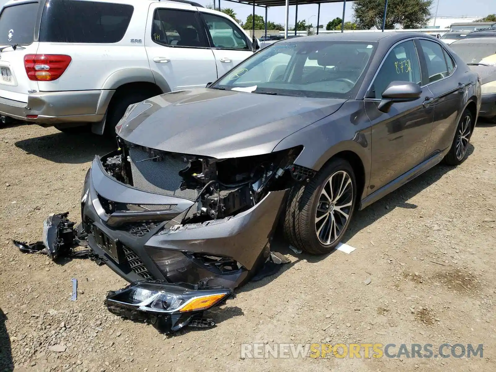 2 Photograph of a damaged car 4T1G11AK0LU328481 TOYOTA CAMRY 2020