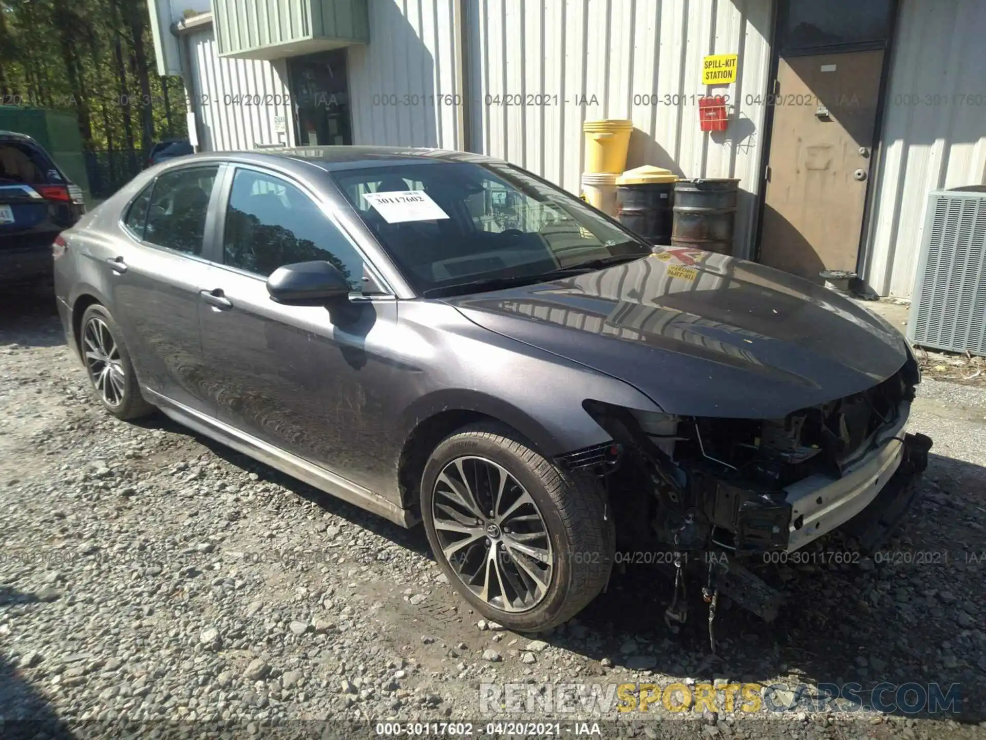 1 Photograph of a damaged car 4T1G11AK0LU328996 TOYOTA CAMRY 2020