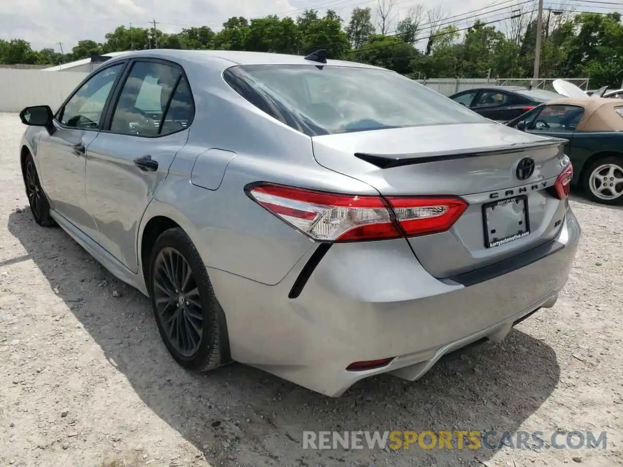 3 Photograph of a damaged car 4T1G11AK0LU330599 TOYOTA CAMRY 2020