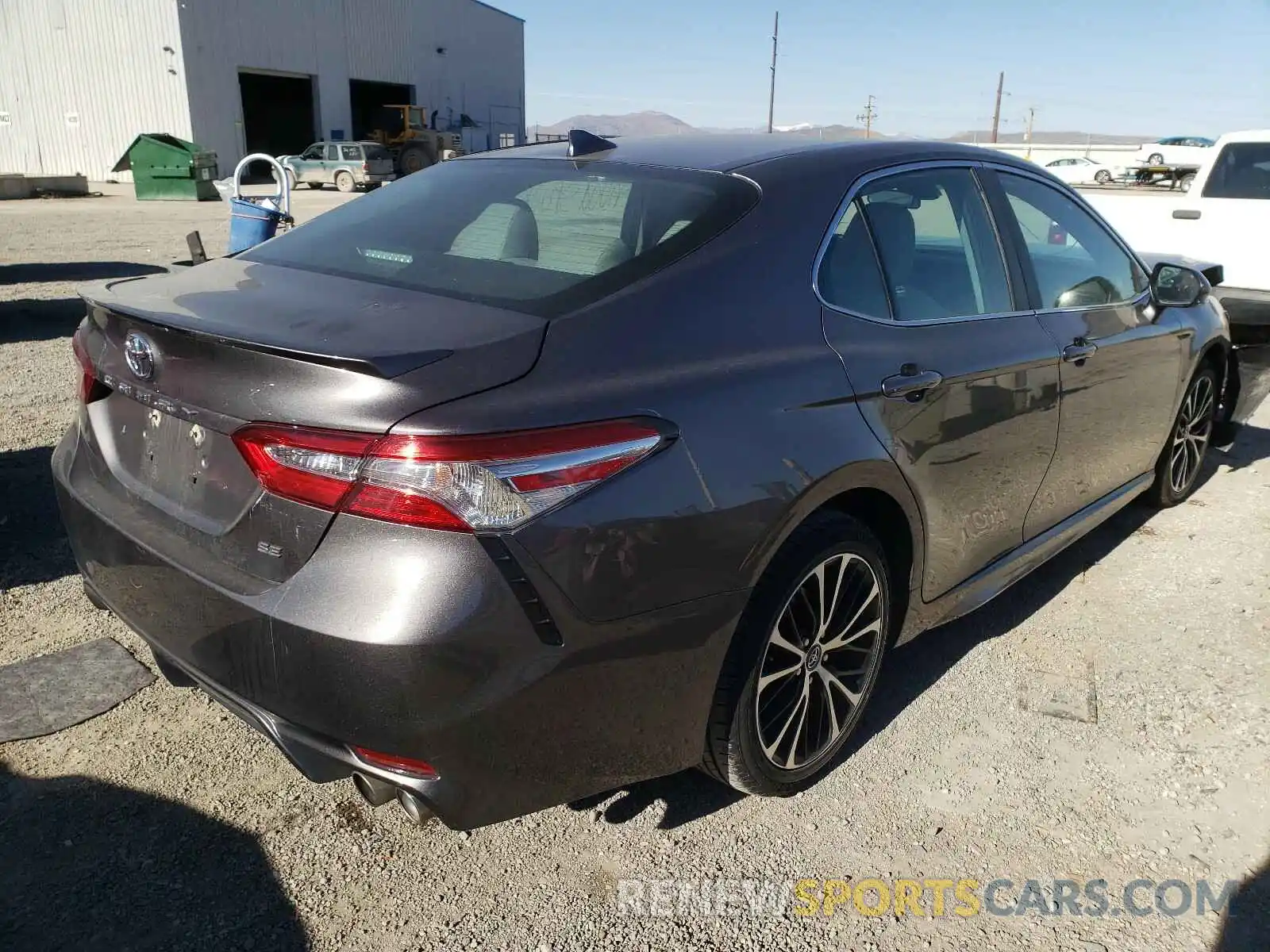 4 Photograph of a damaged car 4T1G11AK0LU332322 TOYOTA CAMRY 2020