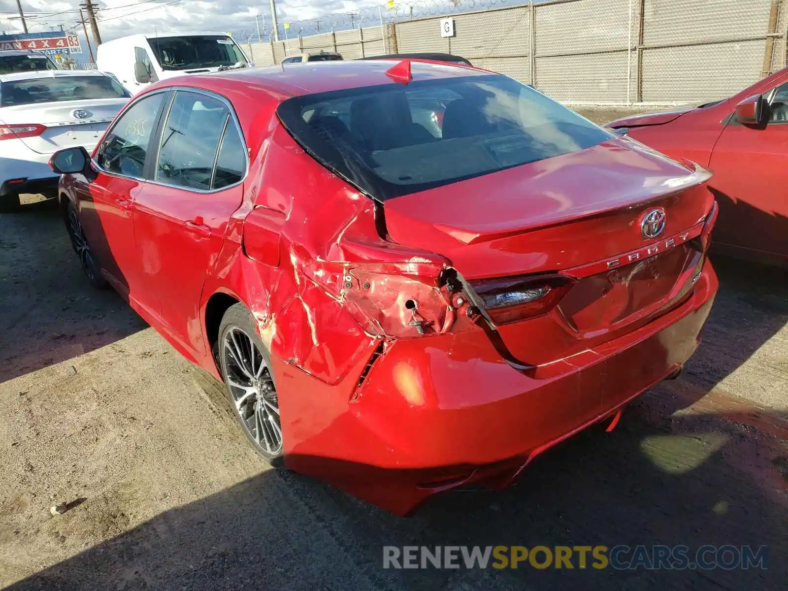 3 Photograph of a damaged car 4T1G11AK0LU333454 TOYOTA CAMRY 2020