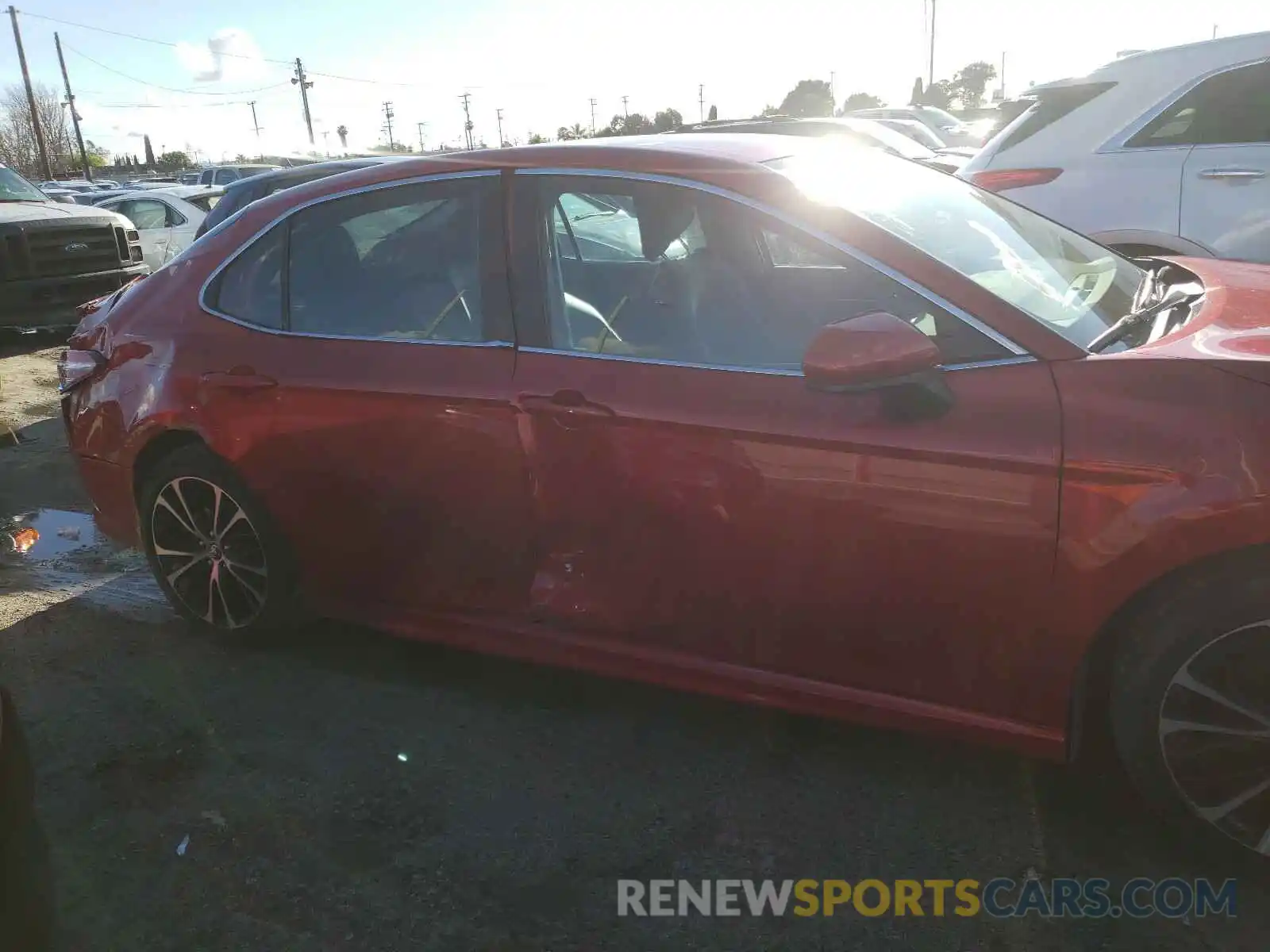 9 Photograph of a damaged car 4T1G11AK0LU333454 TOYOTA CAMRY 2020