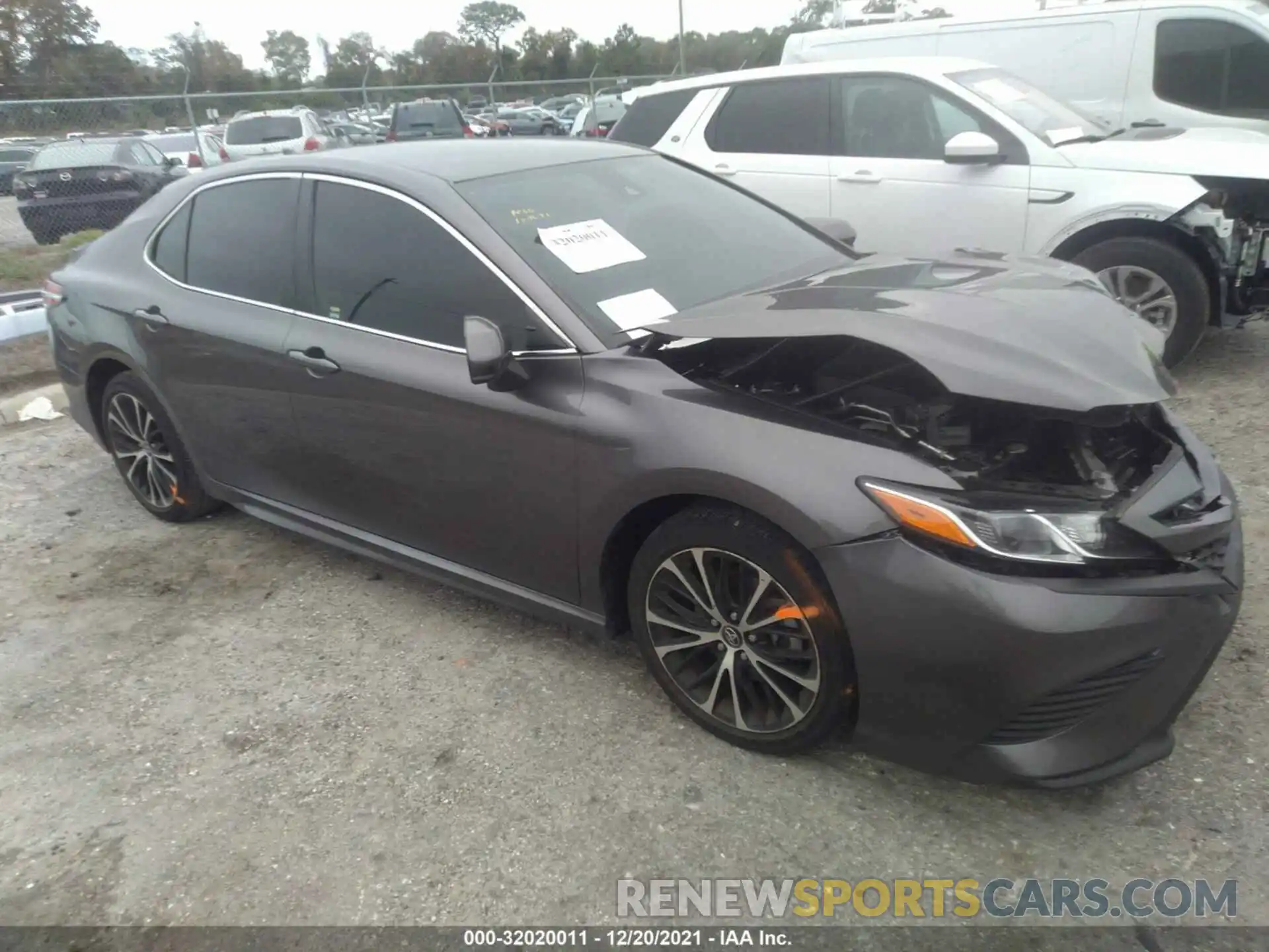 1 Photograph of a damaged car 4T1G11AK0LU337696 TOYOTA CAMRY 2020