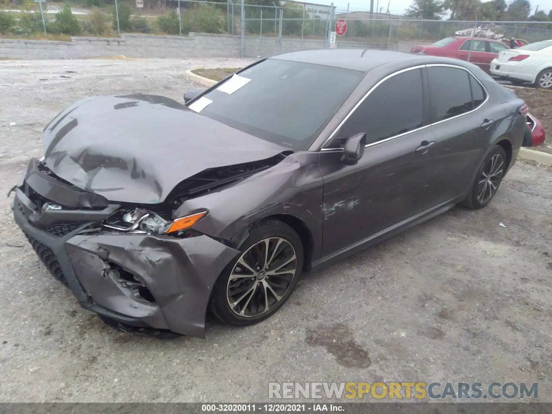 2 Photograph of a damaged car 4T1G11AK0LU337696 TOYOTA CAMRY 2020