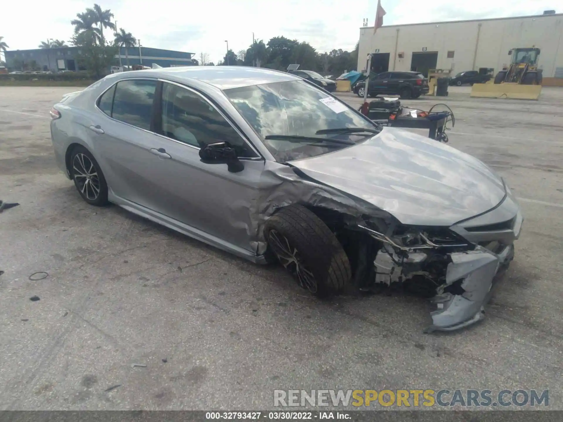 1 Photograph of a damaged car 4T1G11AK0LU344311 TOYOTA CAMRY 2020