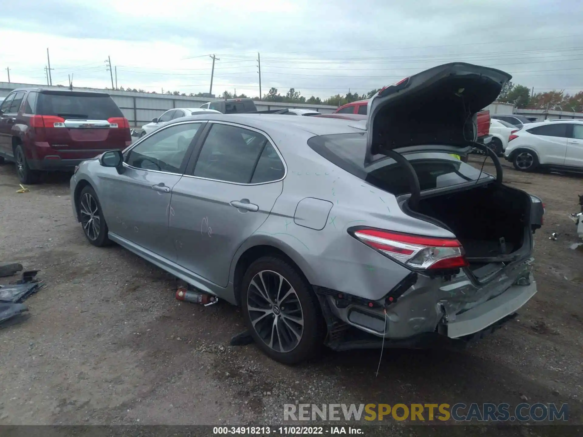 3 Photograph of a damaged car 4T1G11AK0LU344485 TOYOTA CAMRY 2020