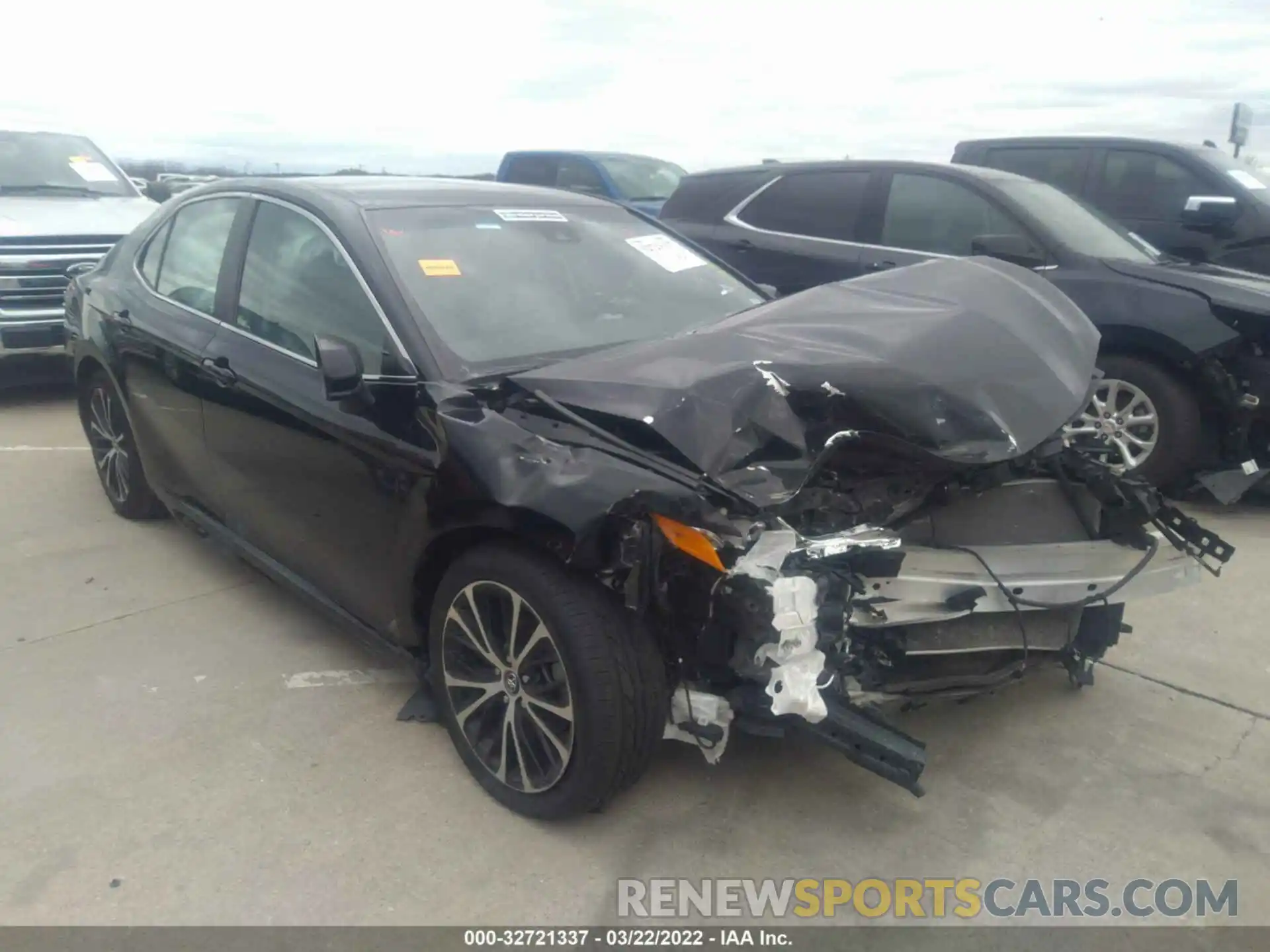 1 Photograph of a damaged car 4T1G11AK0LU344518 TOYOTA CAMRY 2020