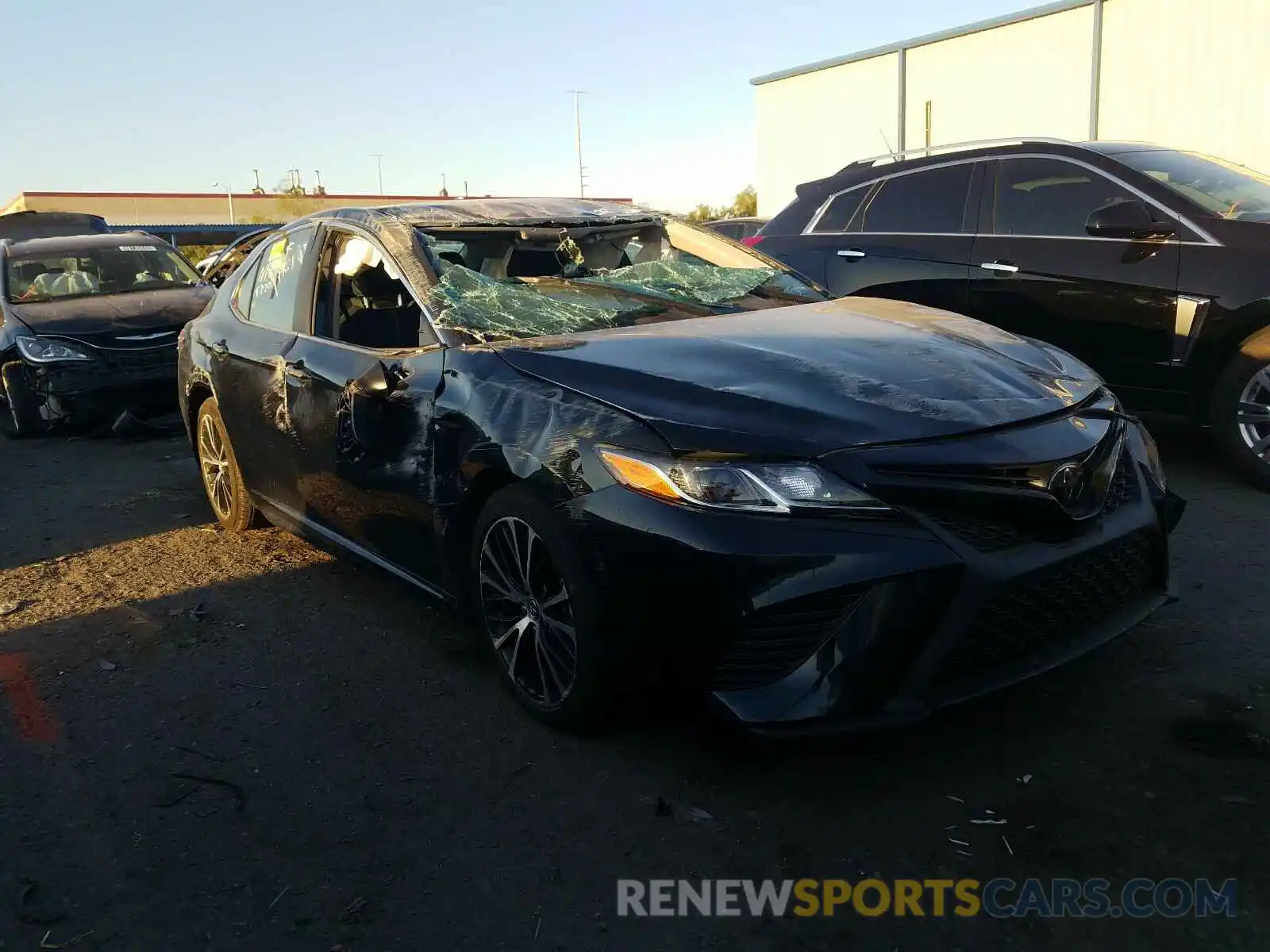 1 Photograph of a damaged car 4T1G11AK0LU345572 TOYOTA CAMRY 2020