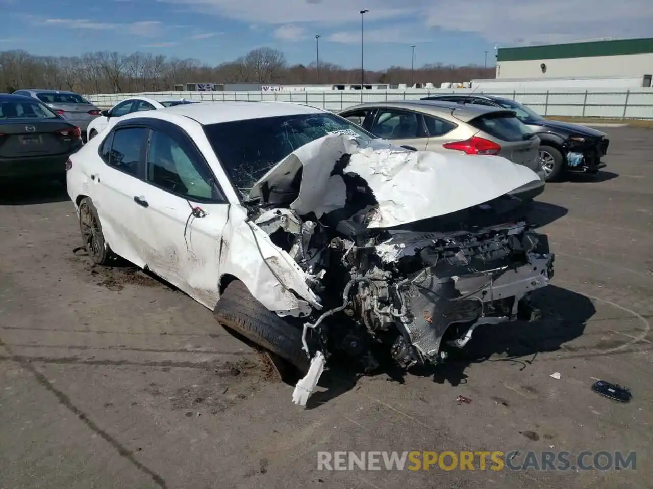 1 Photograph of a damaged car 4T1G11AK0LU347662 TOYOTA CAMRY 2020