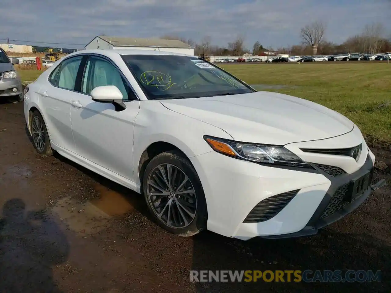 1 Photograph of a damaged car 4T1G11AK0LU348486 TOYOTA CAMRY 2020