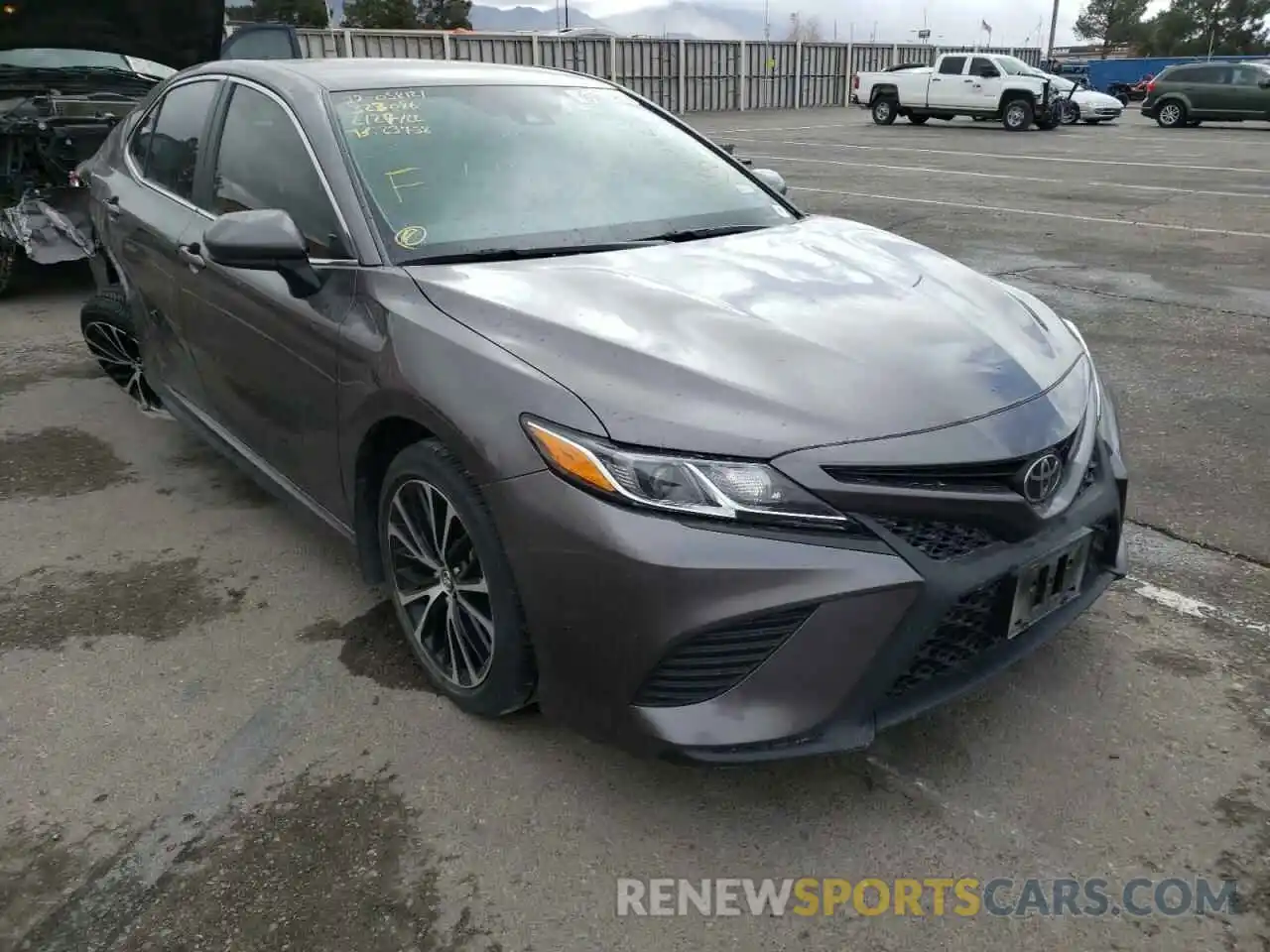 1 Photograph of a damaged car 4T1G11AK0LU350352 TOYOTA CAMRY 2020