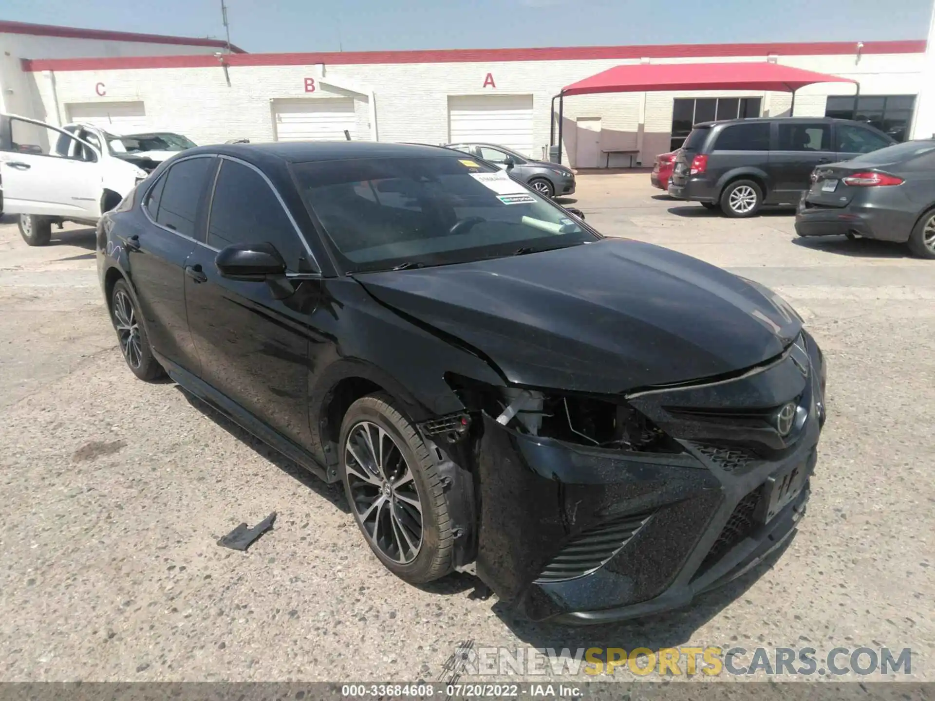 1 Photograph of a damaged car 4T1G11AK0LU350819 TOYOTA CAMRY 2020