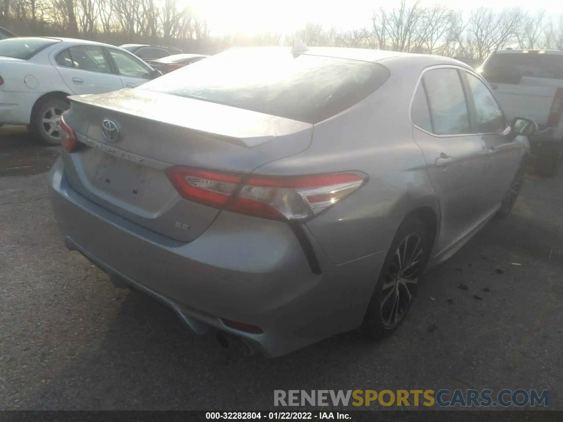 4 Photograph of a damaged car 4T1G11AK0LU351856 TOYOTA CAMRY 2020