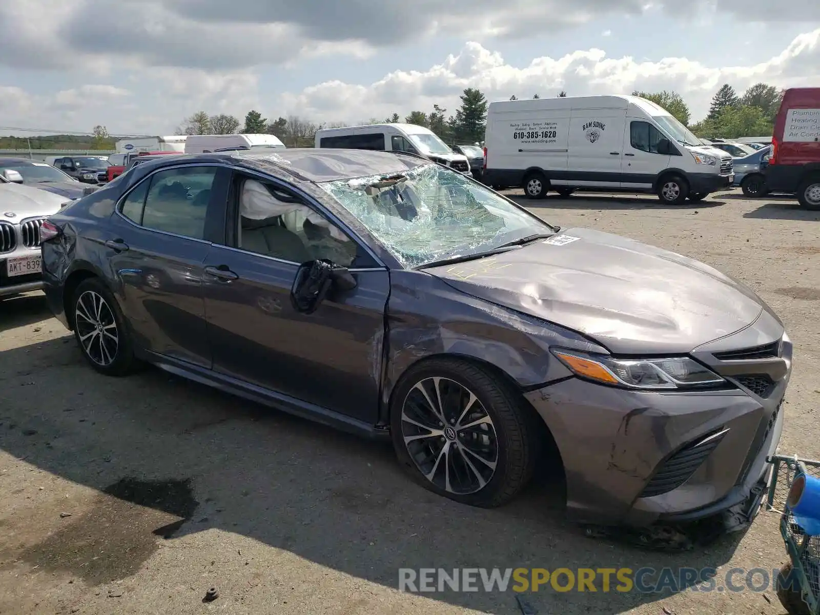 1 Photograph of a damaged car 4T1G11AK0LU352778 TOYOTA CAMRY 2020