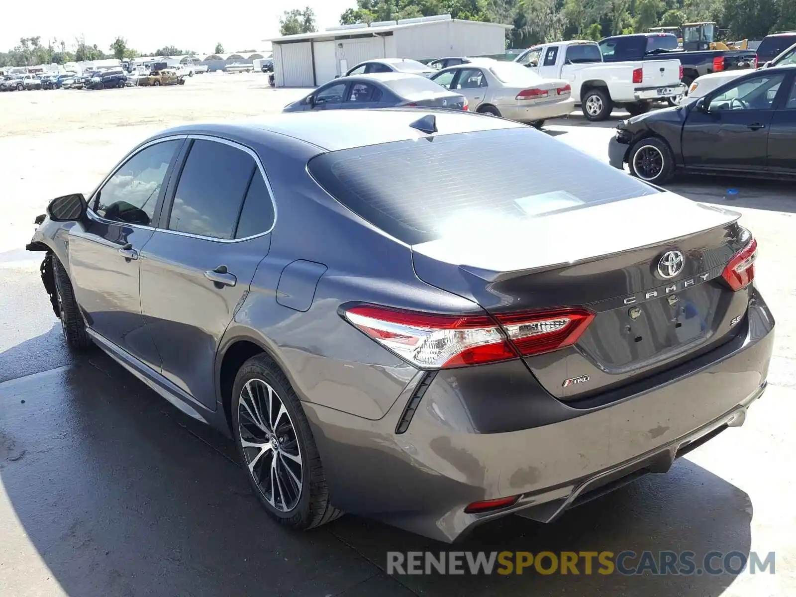 3 Photograph of a damaged car 4T1G11AK0LU353896 TOYOTA CAMRY 2020