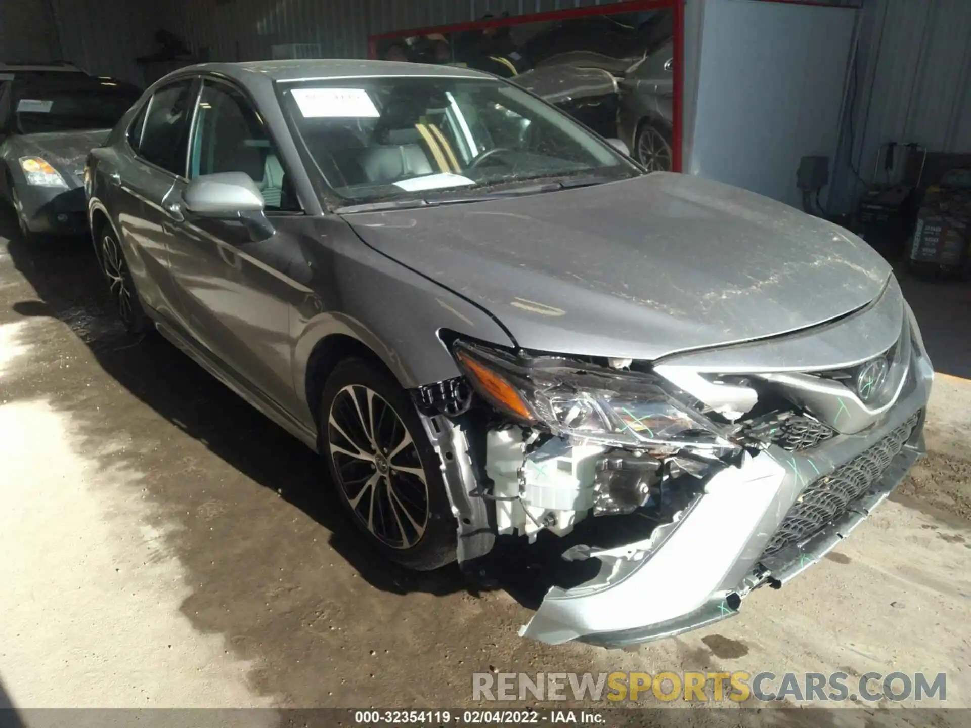 1 Photograph of a damaged car 4T1G11AK0LU356510 TOYOTA CAMRY 2020