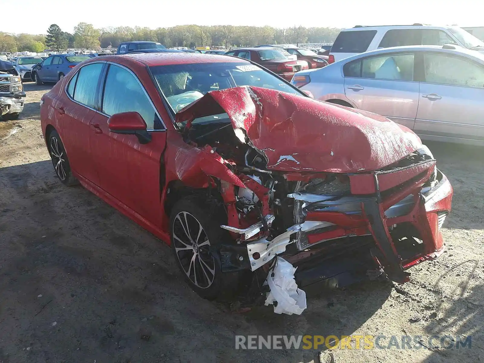 1 Photograph of a damaged car 4T1G11AK0LU356572 TOYOTA CAMRY 2020