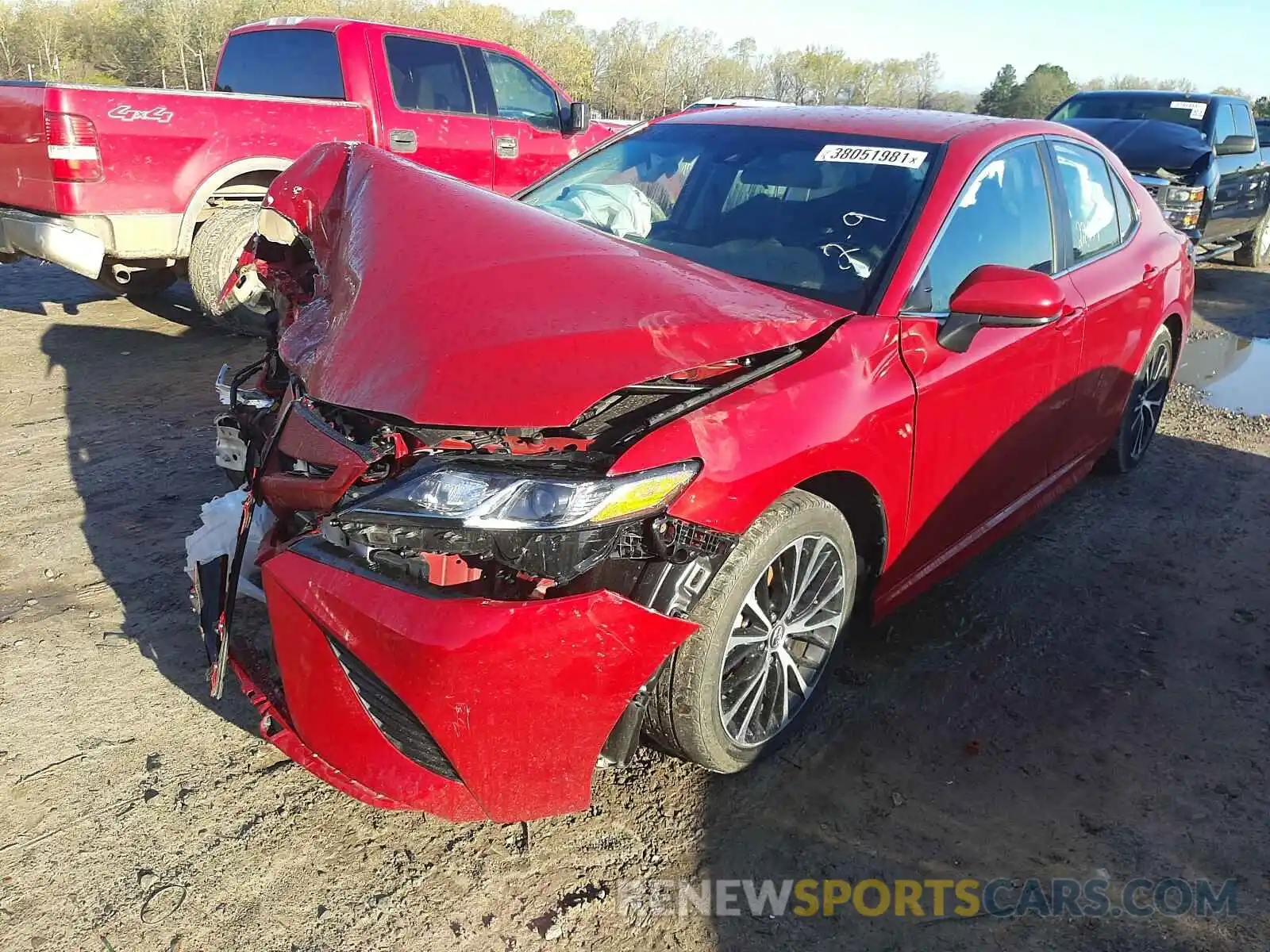 2 Photograph of a damaged car 4T1G11AK0LU356572 TOYOTA CAMRY 2020