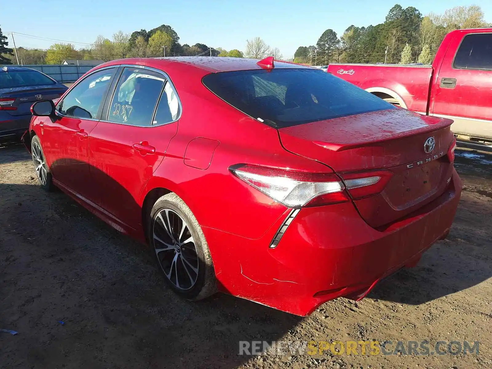 3 Photograph of a damaged car 4T1G11AK0LU356572 TOYOTA CAMRY 2020