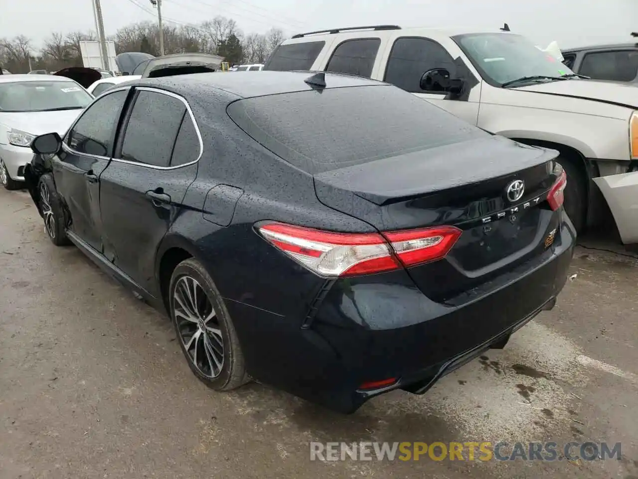 3 Photograph of a damaged car 4T1G11AK0LU356765 TOYOTA CAMRY 2020