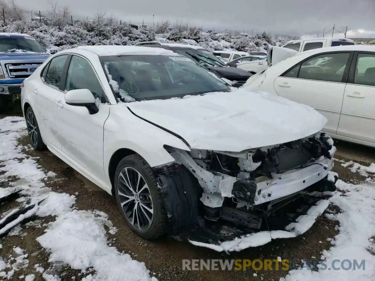 1 Photograph of a damaged car 4T1G11AK0LU358063 TOYOTA CAMRY 2020