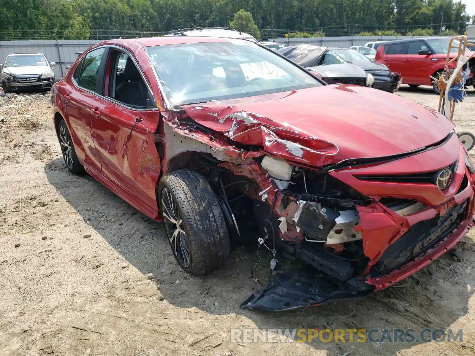 1 Photograph of a damaged car 4T1G11AK0LU359293 TOYOTA CAMRY 2020