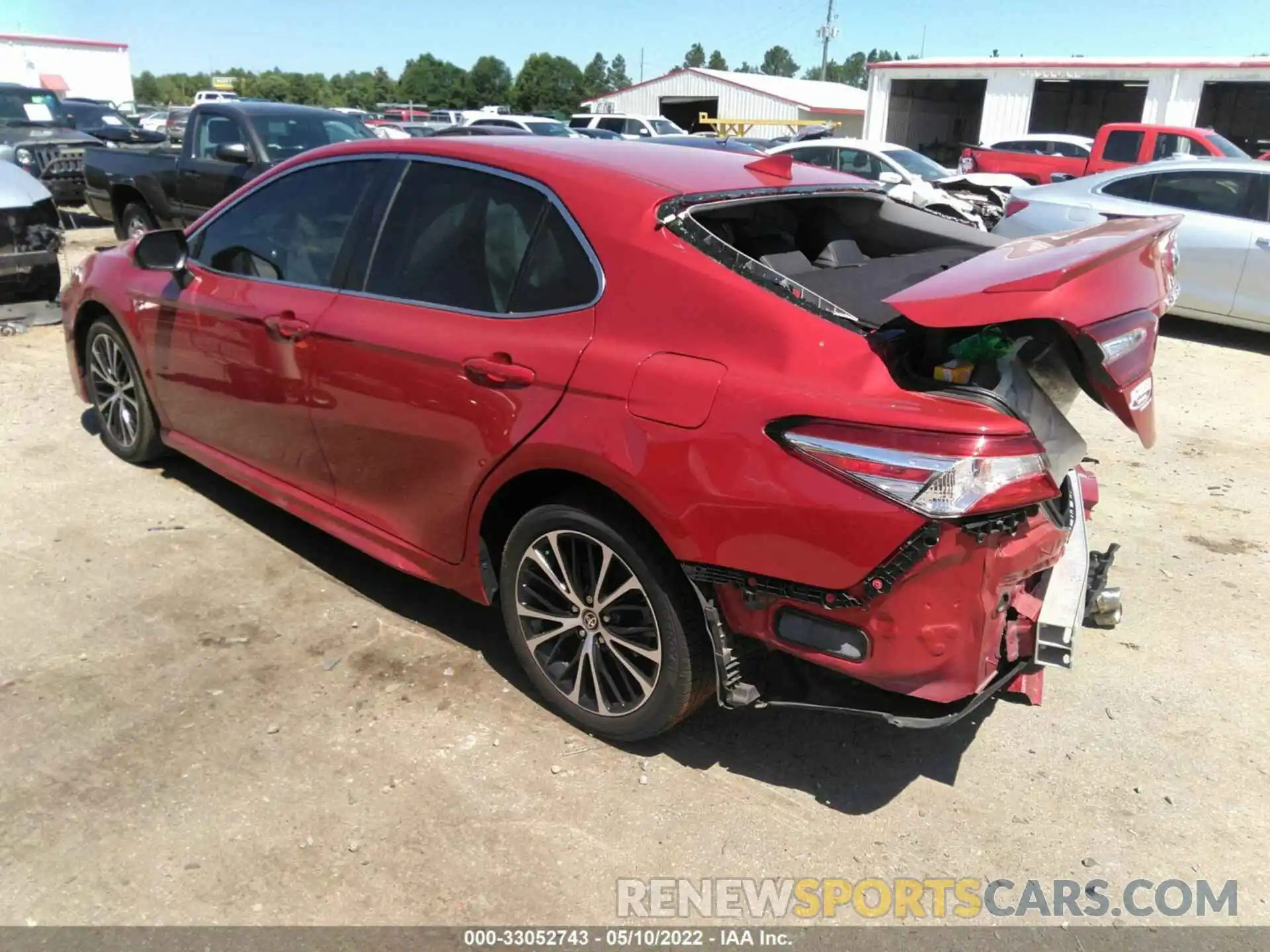 3 Photograph of a damaged car 4T1G11AK0LU360489 TOYOTA CAMRY 2020